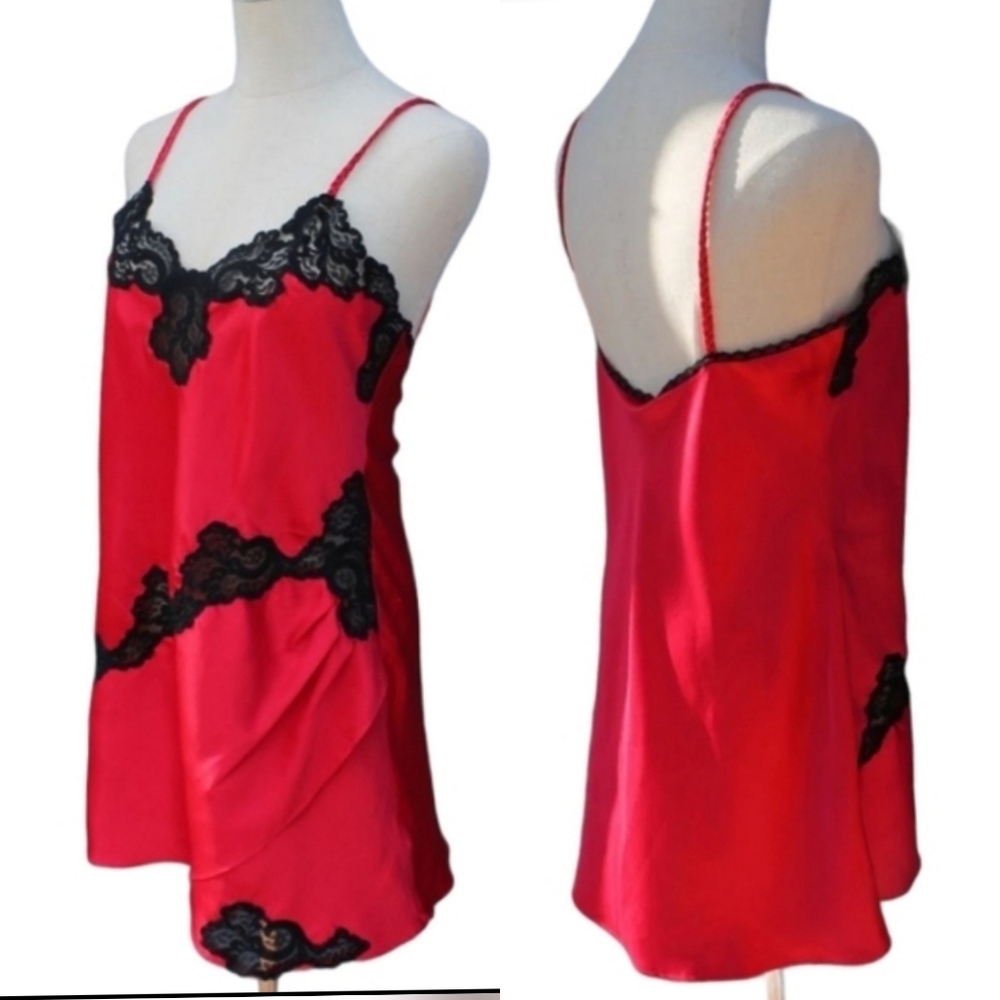 Victoria's Secre Red & Black Lace Trimmed Chemise